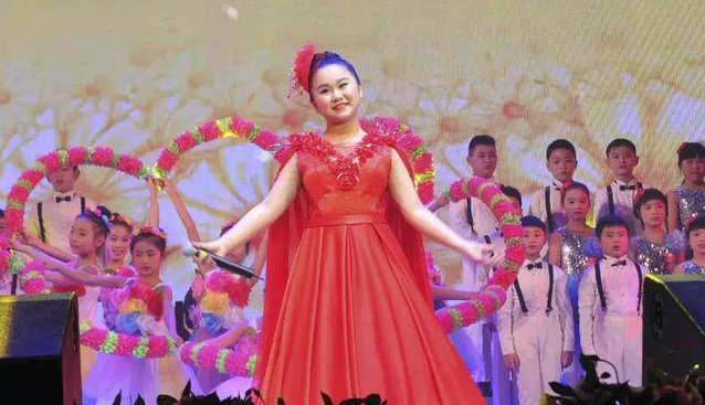 祝贺11岁汕头童星强势举办粤东首场少儿个人演唱会！